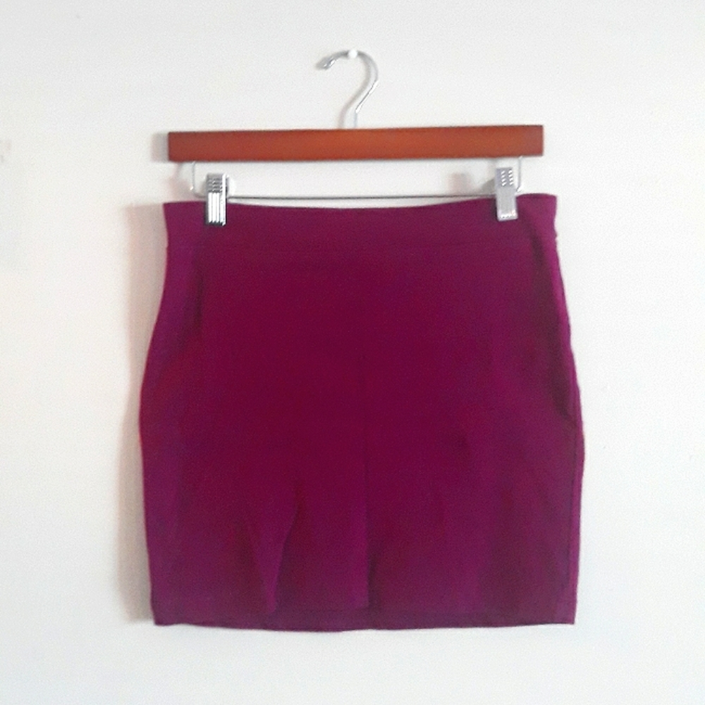 DONATED 6/30/2024 - FOREVER21 Bodycon Mini Skirt